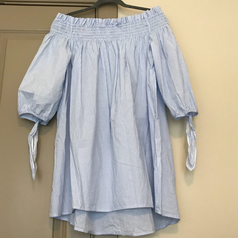 Off Shoulder Stripe Dress Small